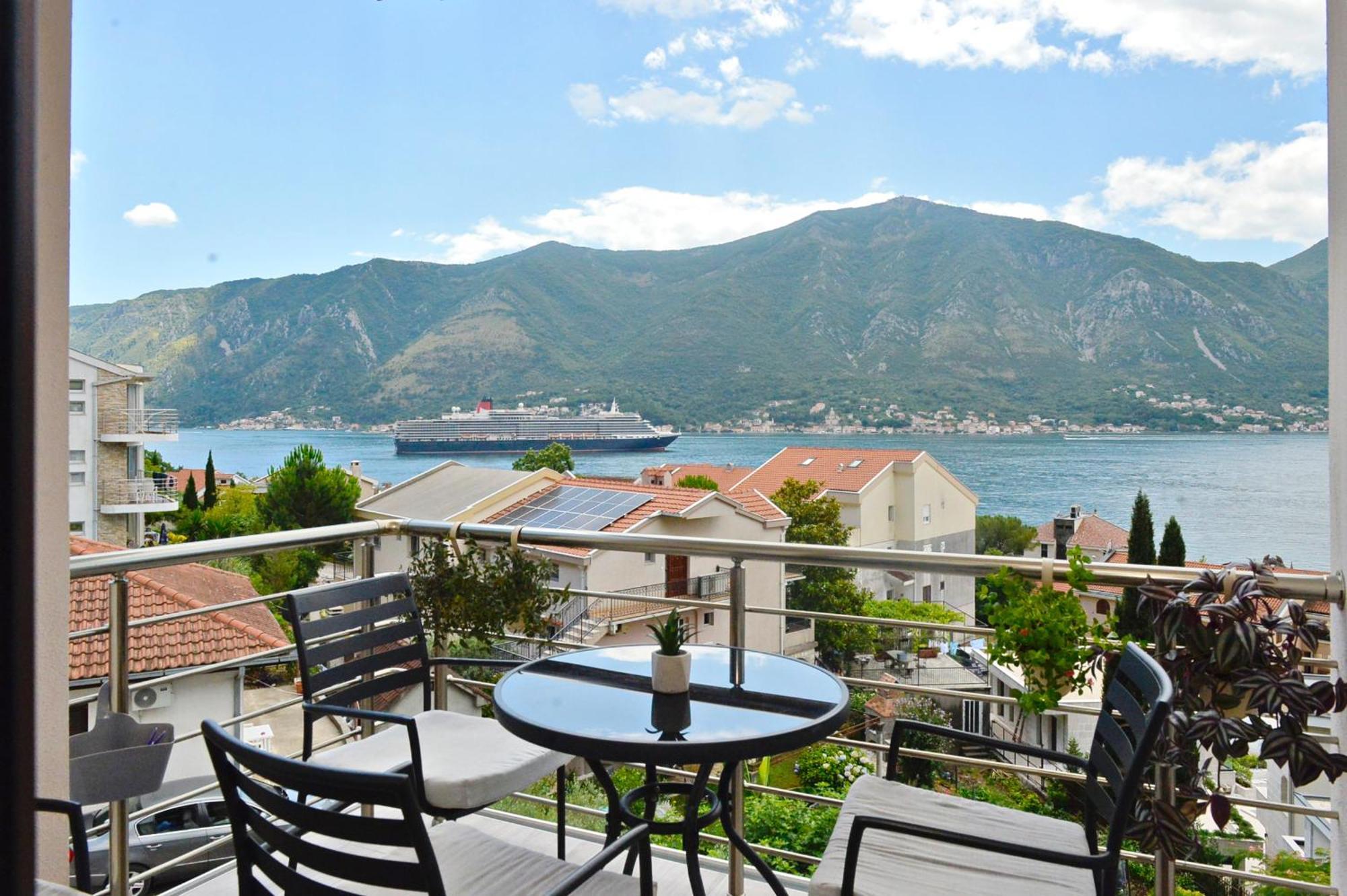 Pearl Shell Apartments Kotor Exterior photo